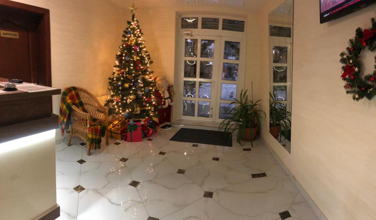 Lileya Hotel Polyana  Luaran gambar