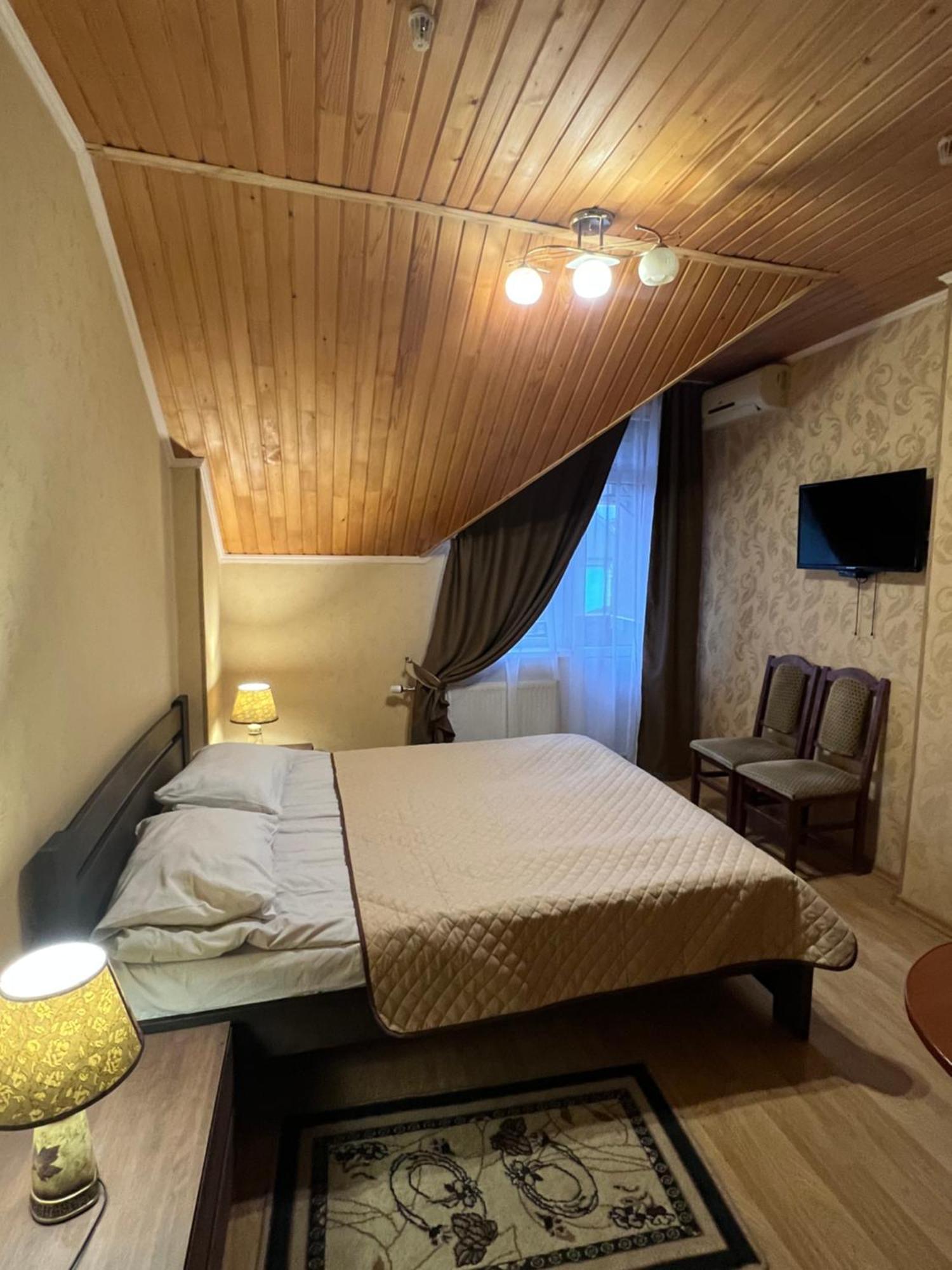 Lileya Hotel Polyana  Luaran gambar