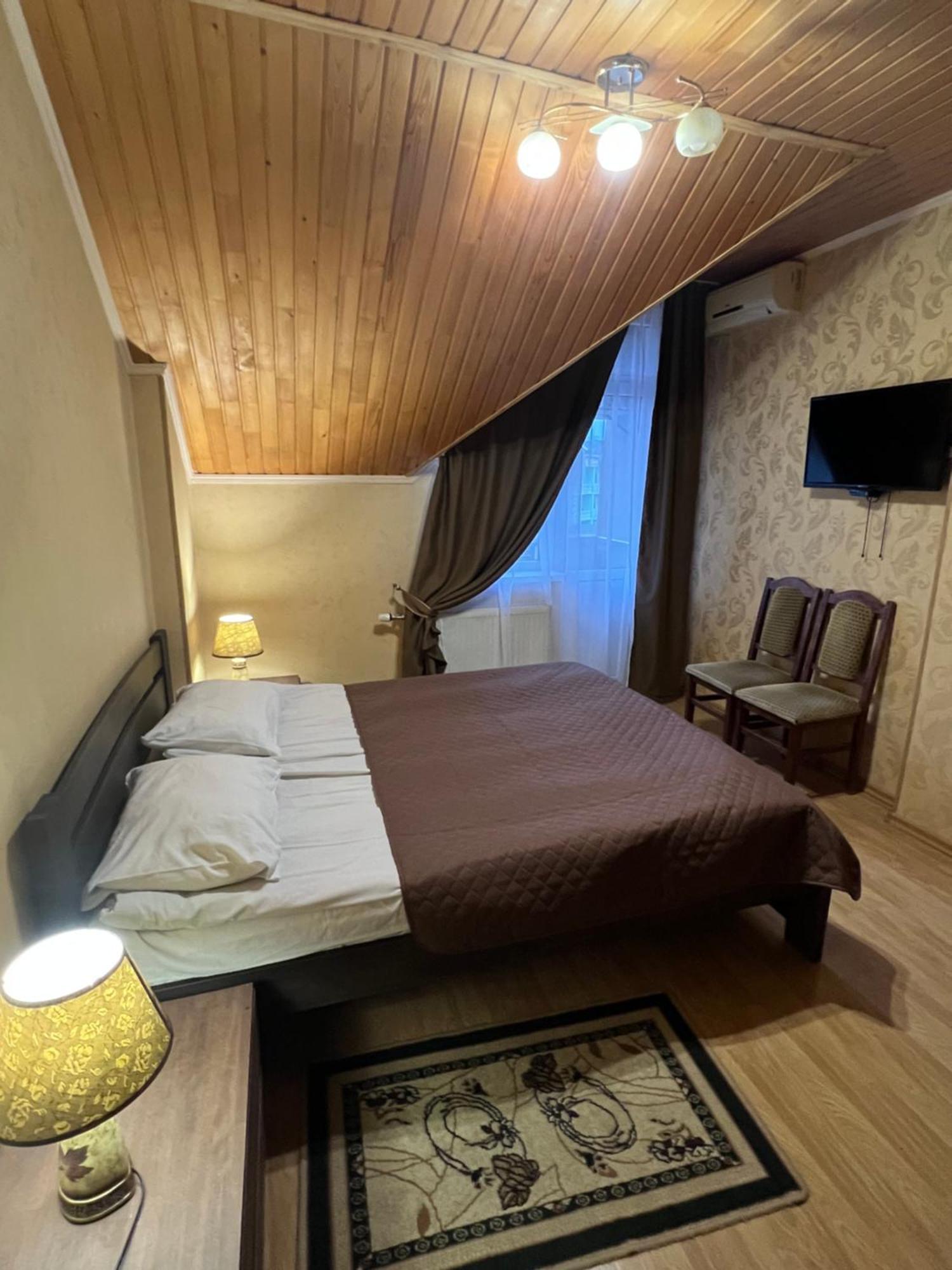 Lileya Hotel Polyana  Luaran gambar